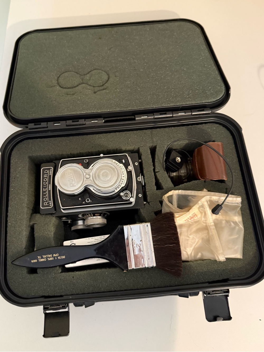 Rolleicord V (Model K3C) Camera Kit - Picture 2 of 14